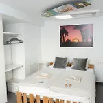 Surfersresidence Apartments